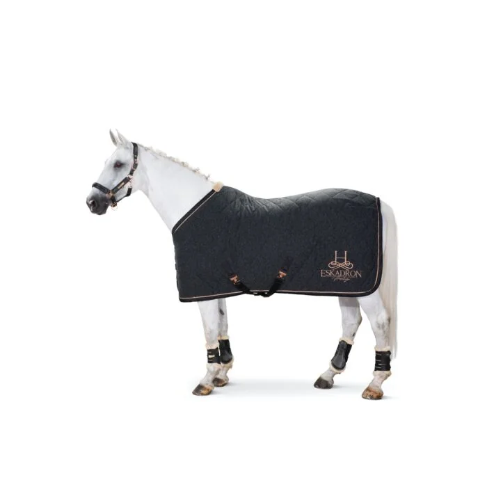 Eskadron Heritage Zweet Deken Acryl Quilted Black