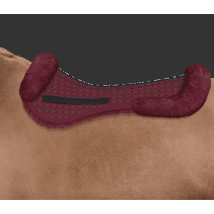 Mattes Schapenvacht zadelonderlegger met vacht voor en achter - Rood